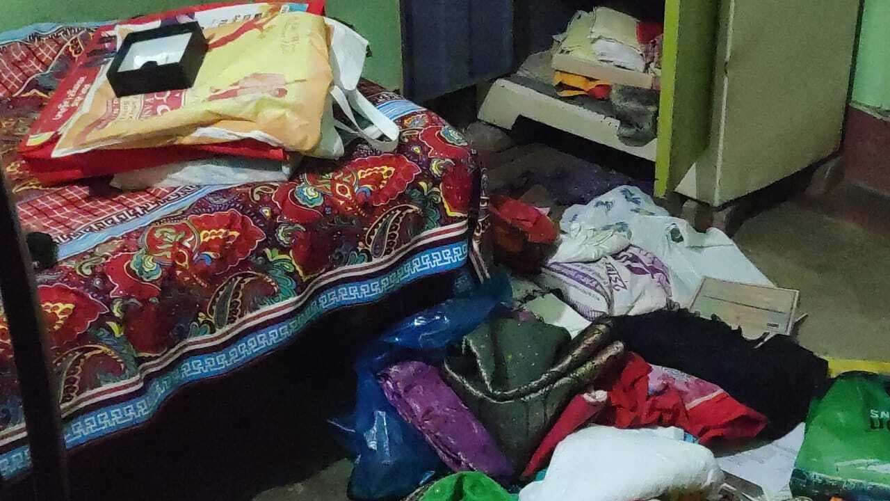 चोरों ने दो घरों को बनाया निशाना, लाखों के जेवरात सहित नगदी की चोरी