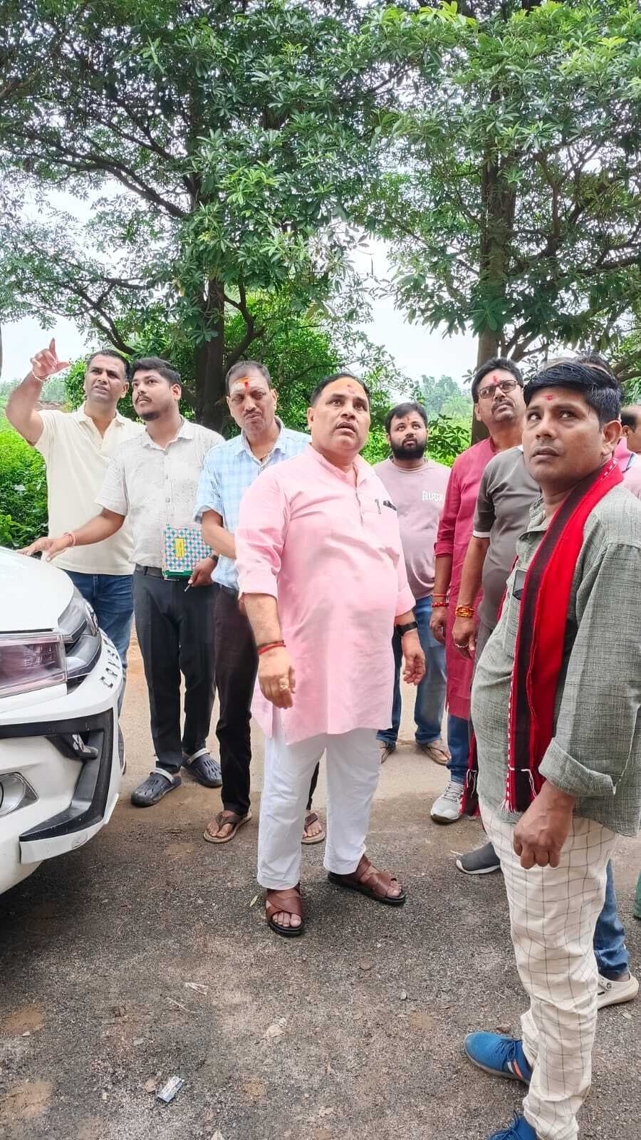 Deoghar News : ठाढ़ीदुलमपुर में भाजपा का आलीशान कार्यालय तैयार, छठ के बाद उद्घाटन