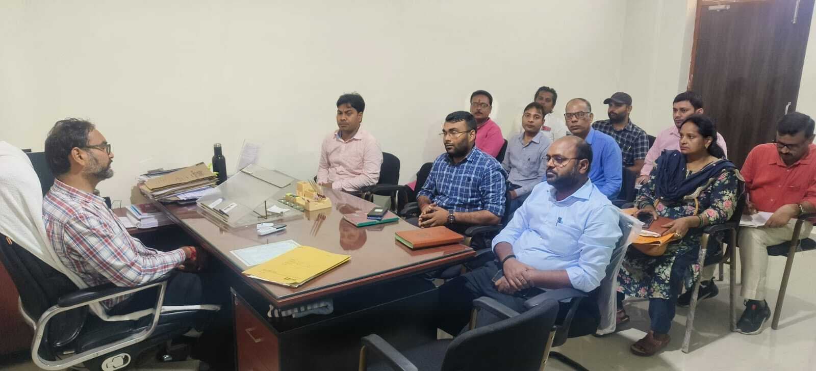 Darbhanga News: एसडीओ ने झंडोत्तोलन के लिए निर्धारित किया समय