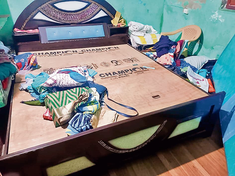 Gaya News : रिकाबगंज में बंद घर में भीषण चोरी, छानबीन में जुटी पुलिस