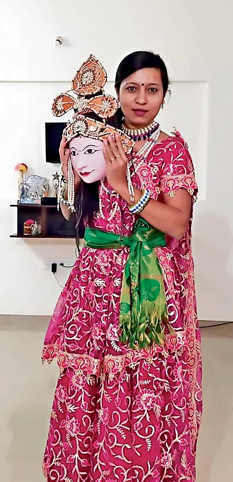 Seraikela Kharsawan News : विदेशों में छऊ नृत्य करने वाली पहली महिला आदिवासी है गीतांजलि