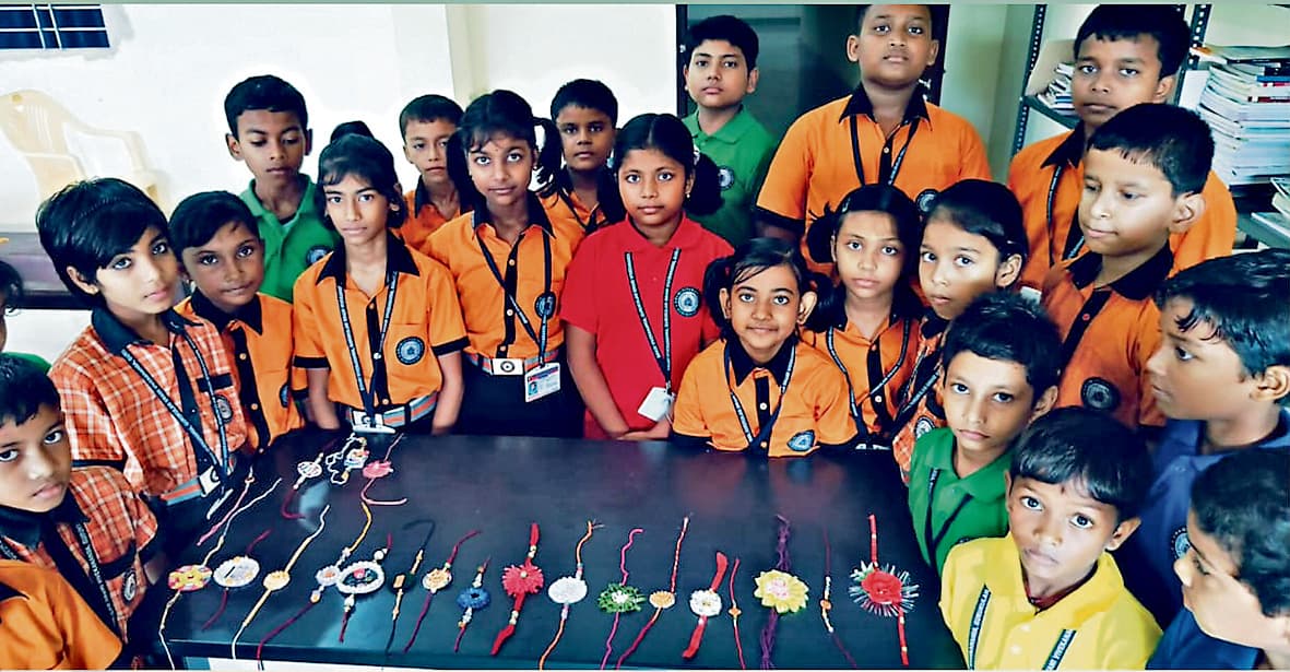 East Singhbhum News : सांस्कृतिक कार्यक्रमों से बच्चों में बढ़ रहा आपसी सद्भाव