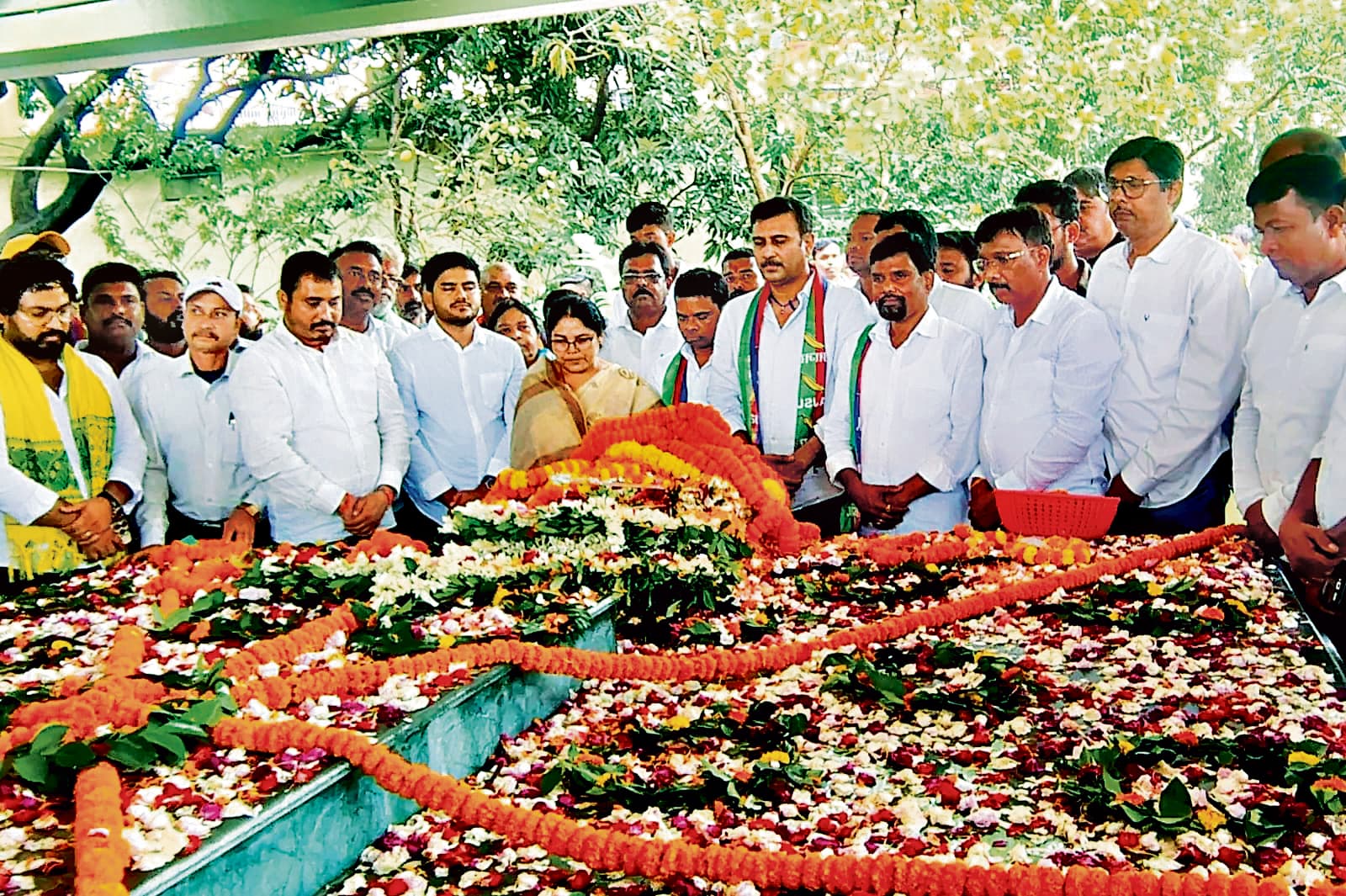 Political news : निर्मल महतो के बलिदान ने आजसू को उग्र तेवर दिया : सुदेश