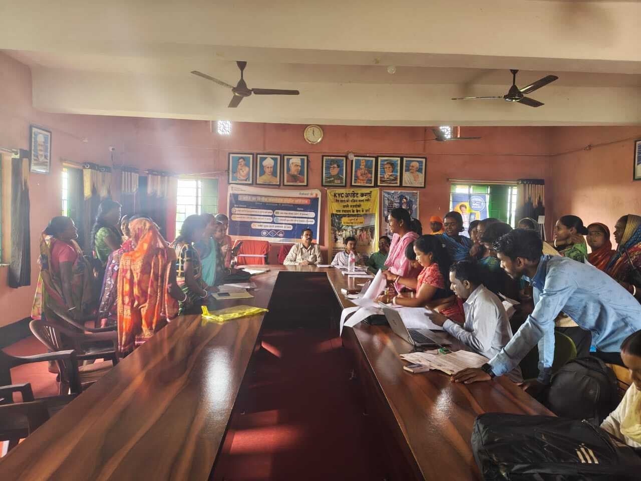 Jamshedpur News : जनधन योजना में 715 नये खाता खुले, जीवन ज्योति बीमा में 829 पंजीकरण