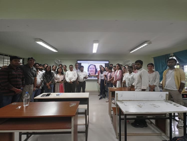 Ranchi News : संस्कृति का संरक्षण लोक कथाओं के माध्यम से संभव : खालिंग