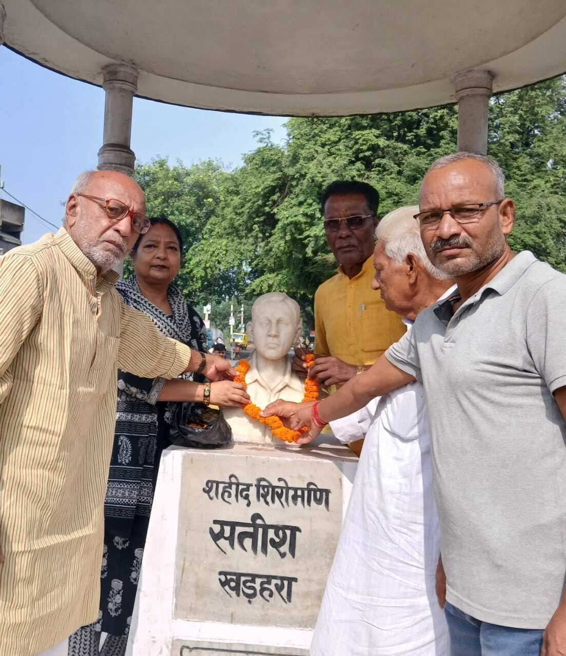 अगस्त क्रांति दिवस पर कांग्रेस ने स्वतंत्रता संग्राम के नायकों को किया याद