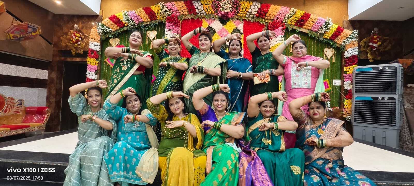 Motihari : लायंस क्लब की महिला सदस्यों ने मनाया सावन महोत्सव