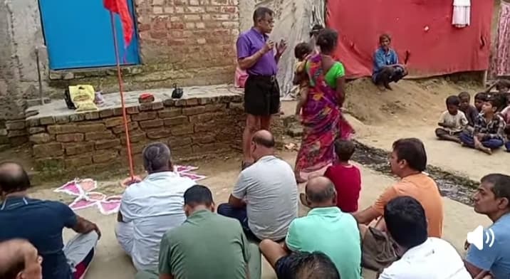 हरिश्चंद्र सेवा बस्ती में आरएसएस ने मनाया रक्षाबंधन