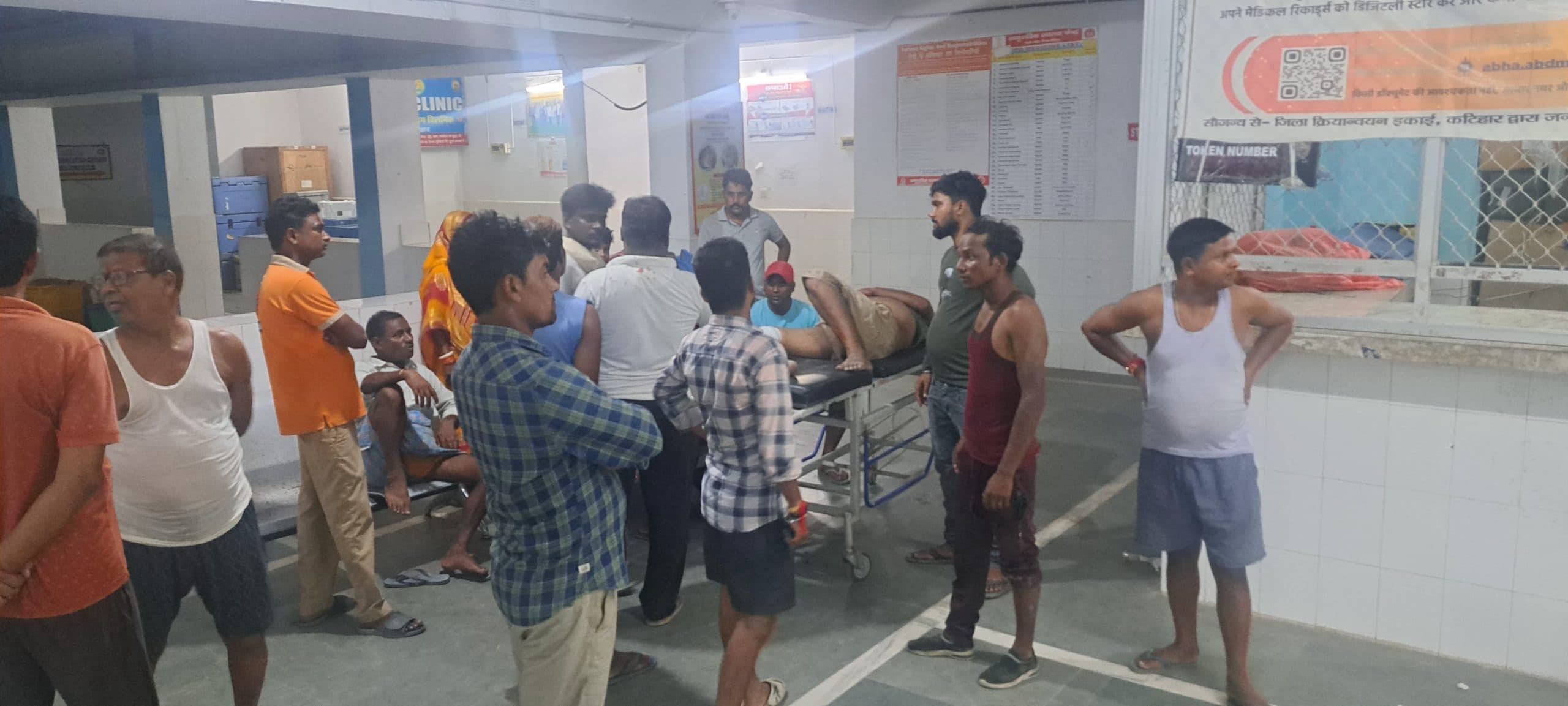 अलग-अलग तीन सड़क हादसों में महिला की मौत, तीन घायल