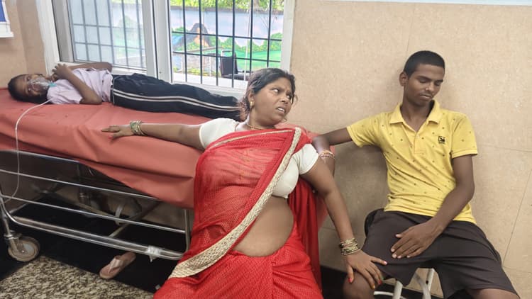 मशरूम की सब्जी खाने से दंपती समेत पांच लोगों की तबीयत बिगड़ी