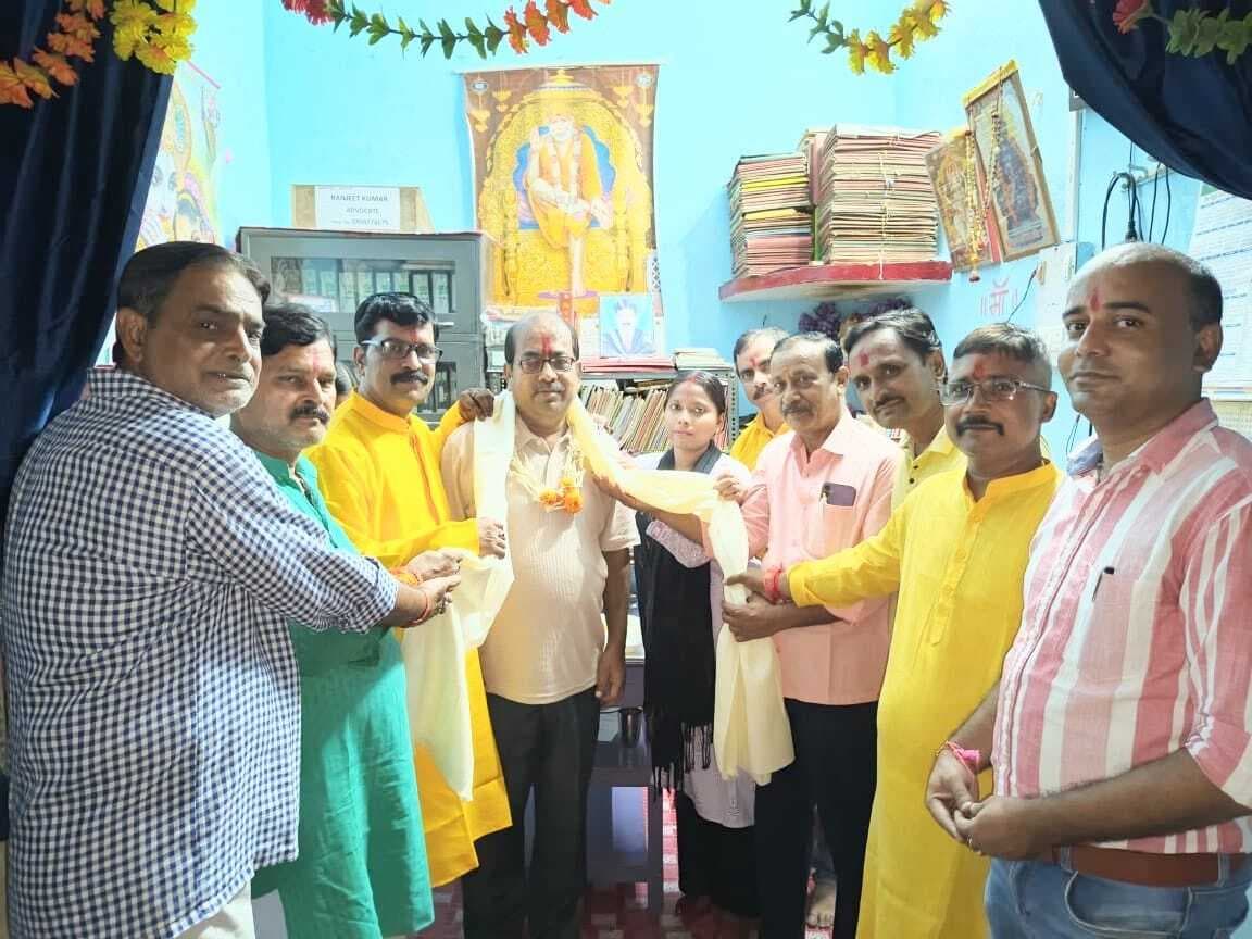 विकास रंजन दफ्तुआर को किया गया सम्मानित