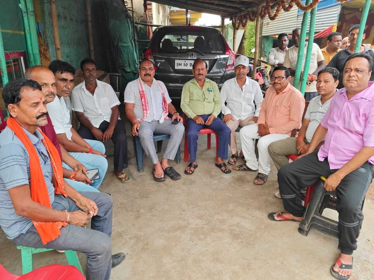 अमन के परिजन से मिले विधायक, मदद का दिया भरोसा