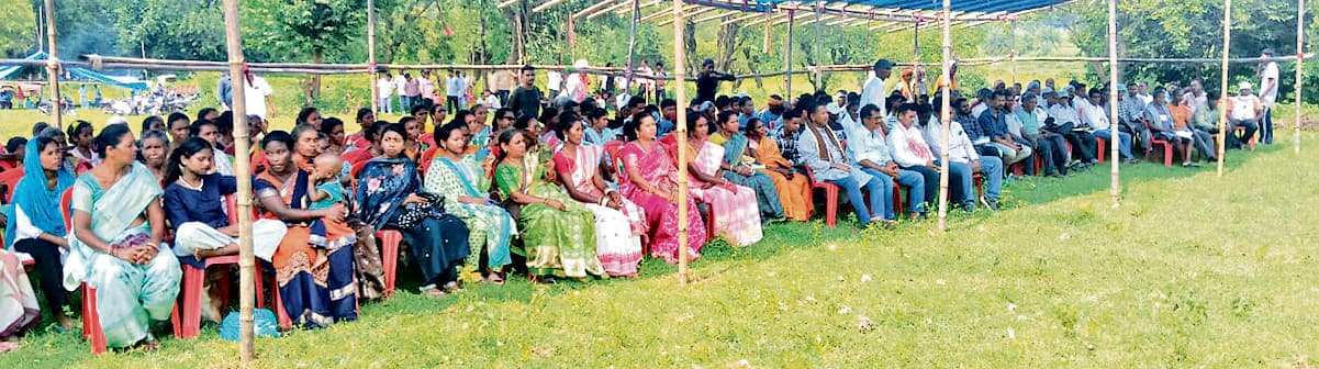 Chaibasa News : आदिवासियों के अधिकारों का हो रहा हनन