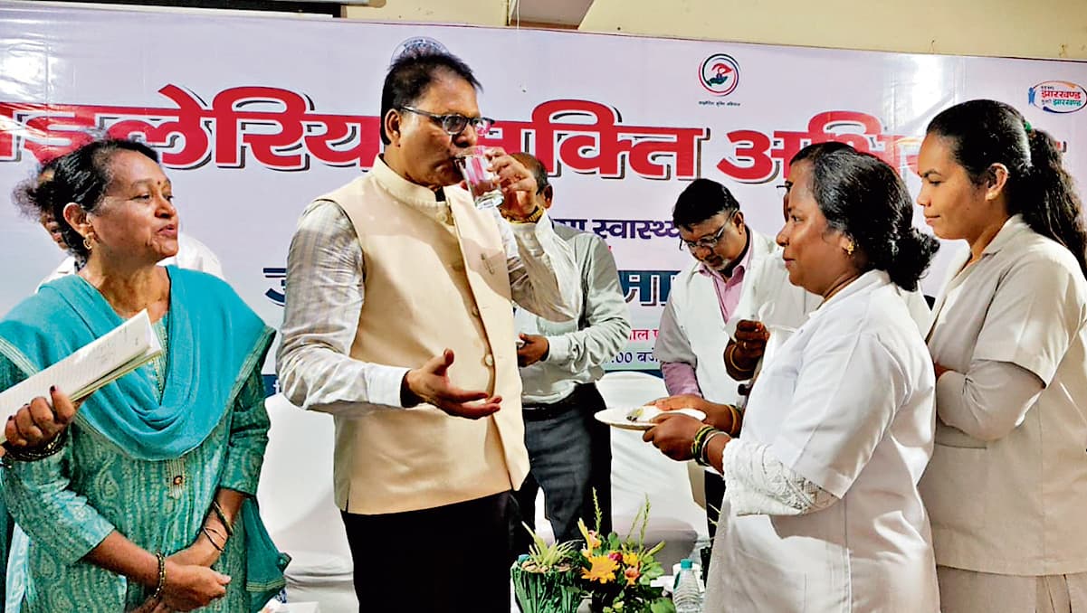 Chaibasa News : जिले में 16 लाख लोगों को खिलायी जायेगी फाइलेरिया की दवा