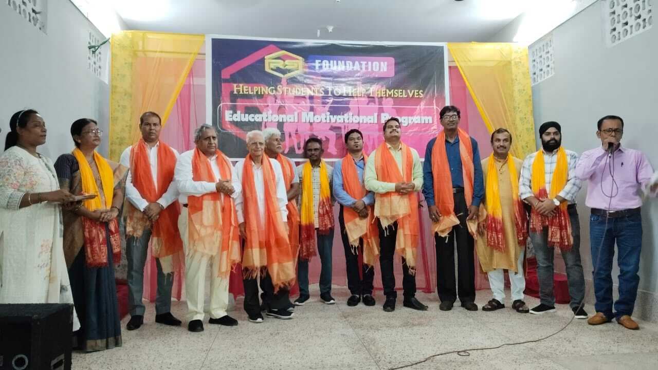 East Singhbhum News : ईमानदार प्रयास ही सफलता की कुंजी : मनोरंजन माहली