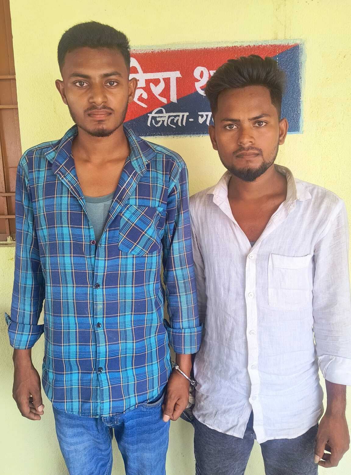 चोरी की बाइक के साथ दो शातिर गिरफ्तार