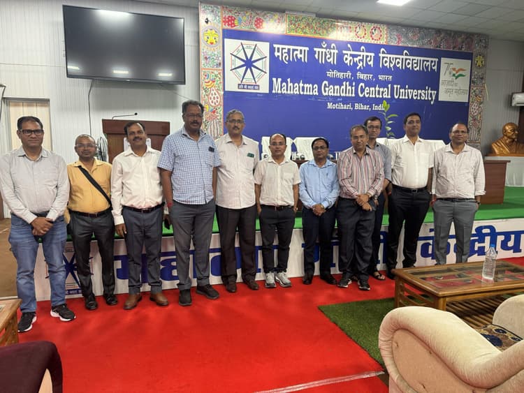 Motihari: एमकेविवि के जीवन विज्ञान संकाय में ‘पर्यावरणीय तनाव के अनुकूलन’विषयक पर व्याख्यान