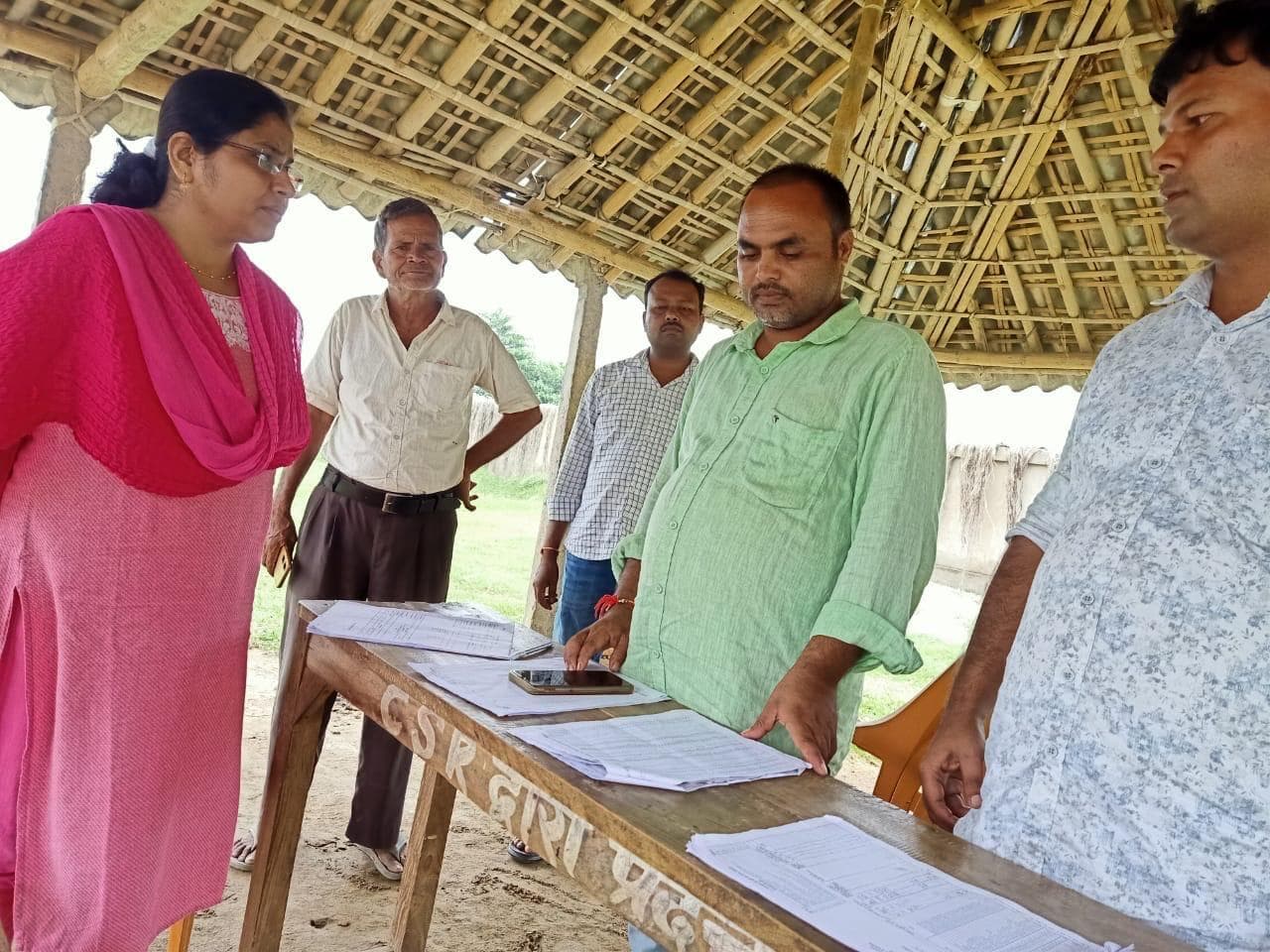 एसआइआर दस्तावेज अपलोडिंग में सुस्ती पर बीडीओ सख्त