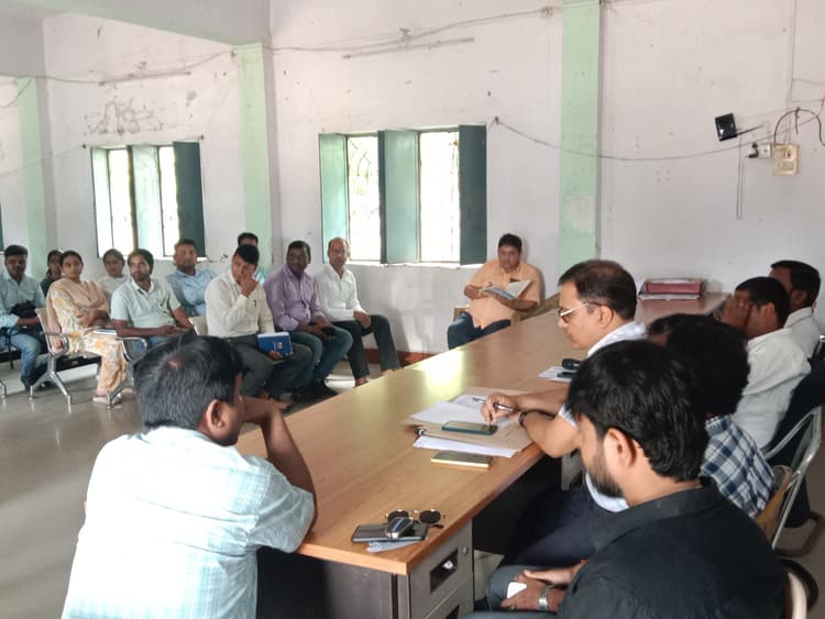 kaimur News : 20 सूत्री की बैठक में भ्रष्टाचार का उठा मुद्दा