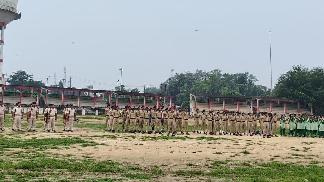 गांधी मैदान में गूंजे देशभक्ति के नारे, परेड रिहर्सल से दिखा आजादी का उत्साह