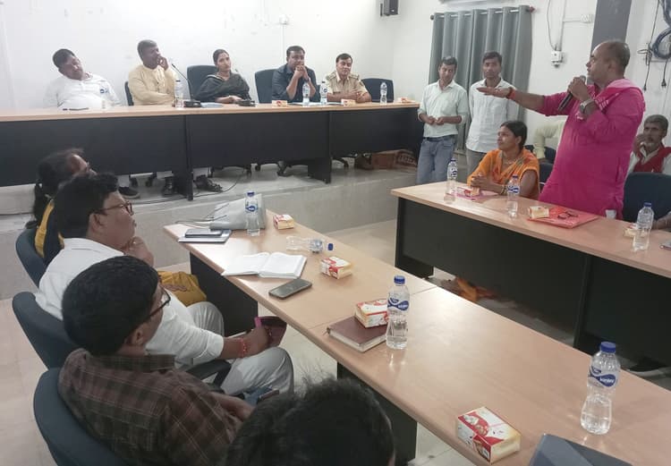 हसपुरा में जन्म-मृत्यु के 906 व पेंशन के 83 आवेदन पेंडिंग