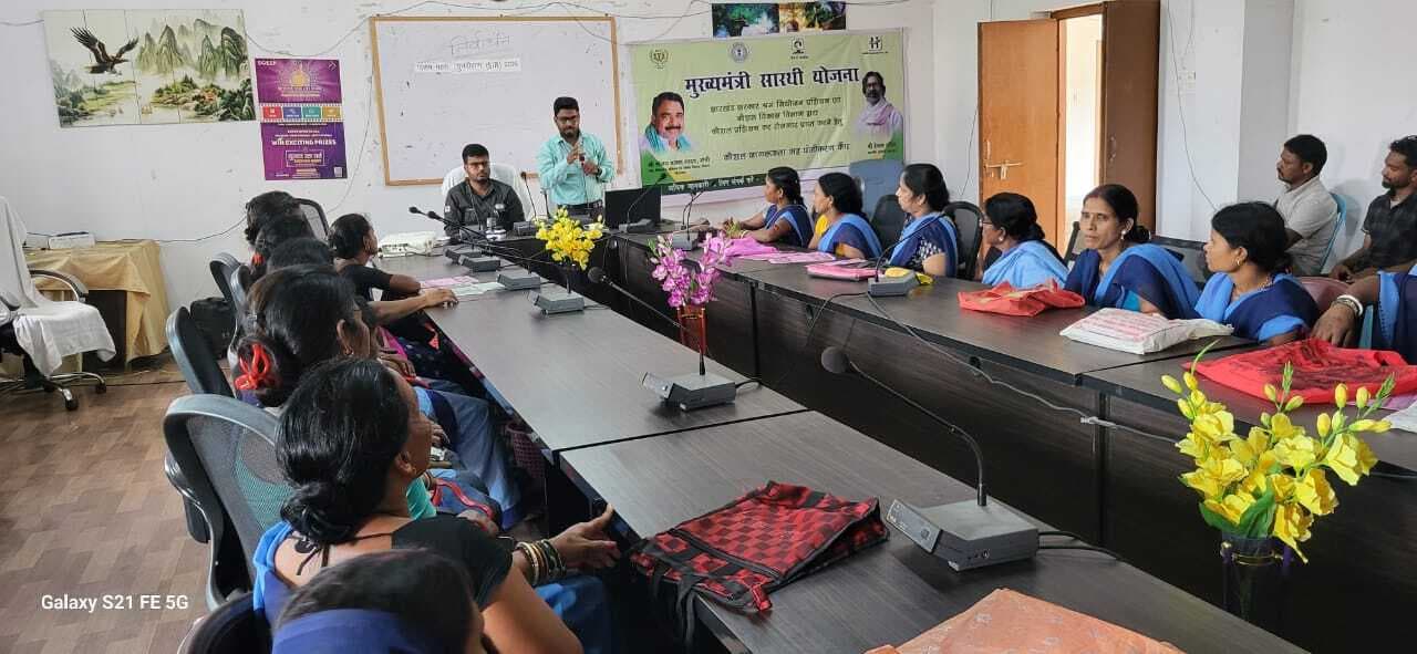 जलसहियाओं को मिला सीएम सारथी योजना का प्रशिक्षण