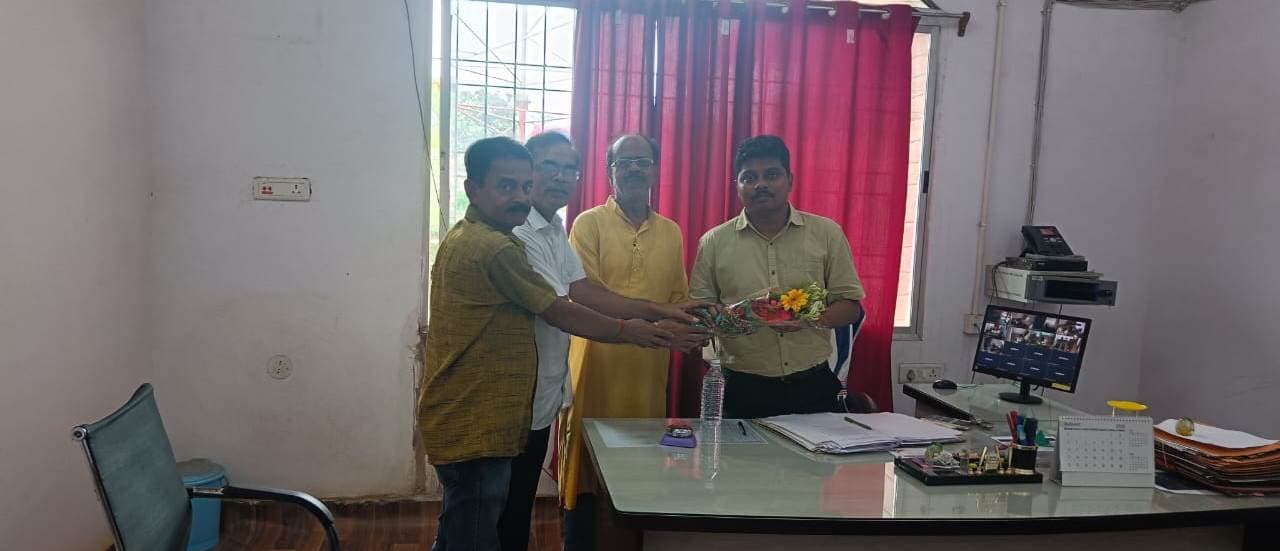 कांग्रेस कार्यकर्ताओं ने नये सीओ का किया स्वागत