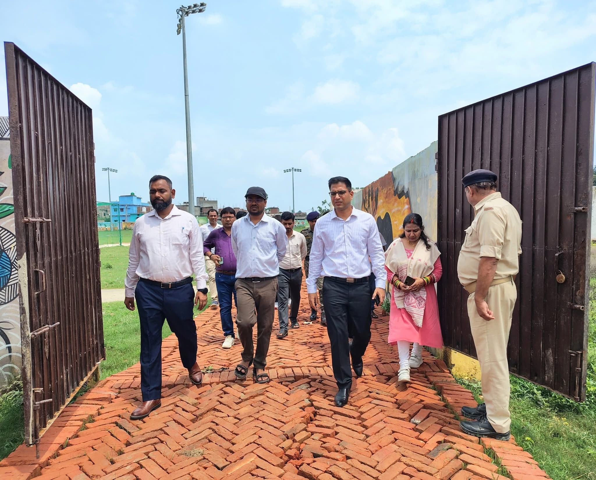 Motihari: डीएम ने विधानसभा निर्वाचन की तैयारियों को ले किया निरीक्षण