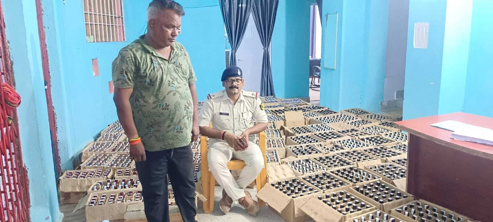 2820 बोतल शराब के साथ बोकारो का युवक गिरफ्तार