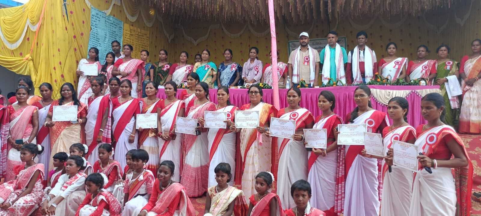 उत्कृष्ट कार्य करने वालों को मिला सम्मान