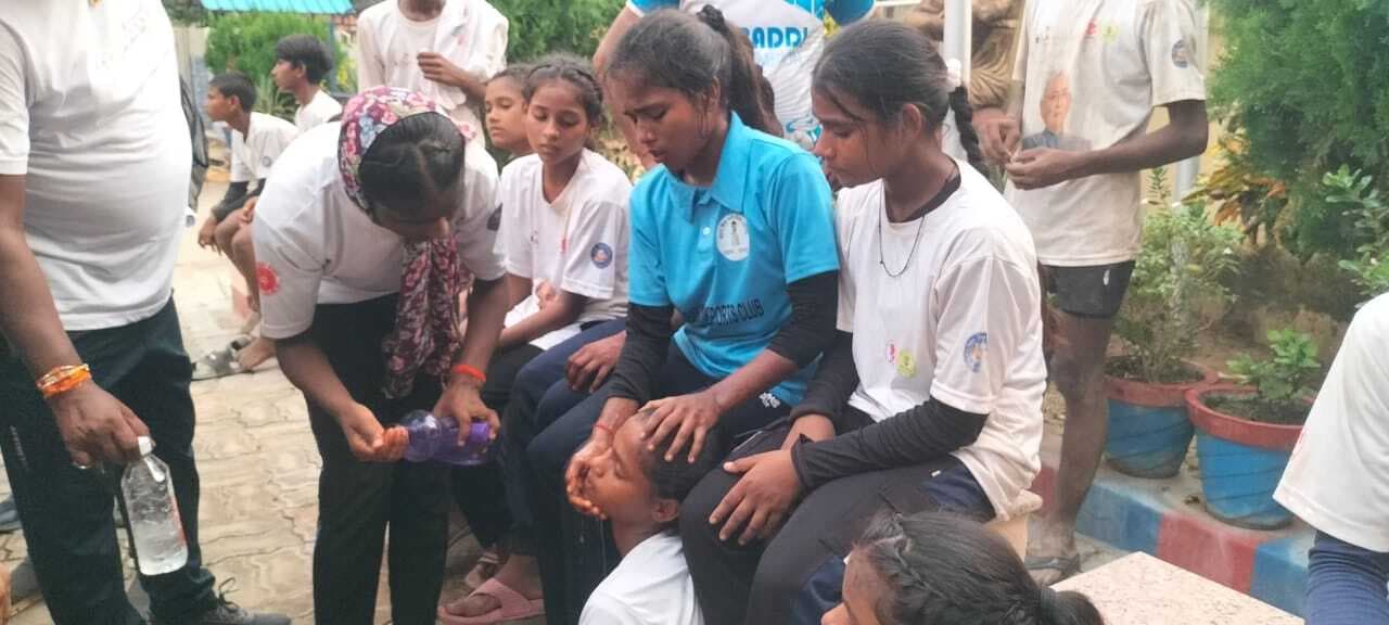 kaimur News : मशाल प्रतियोगिता में रामपुर के छात्र-छात्राओं को दौड़ा-दौड़ा कर पीटा