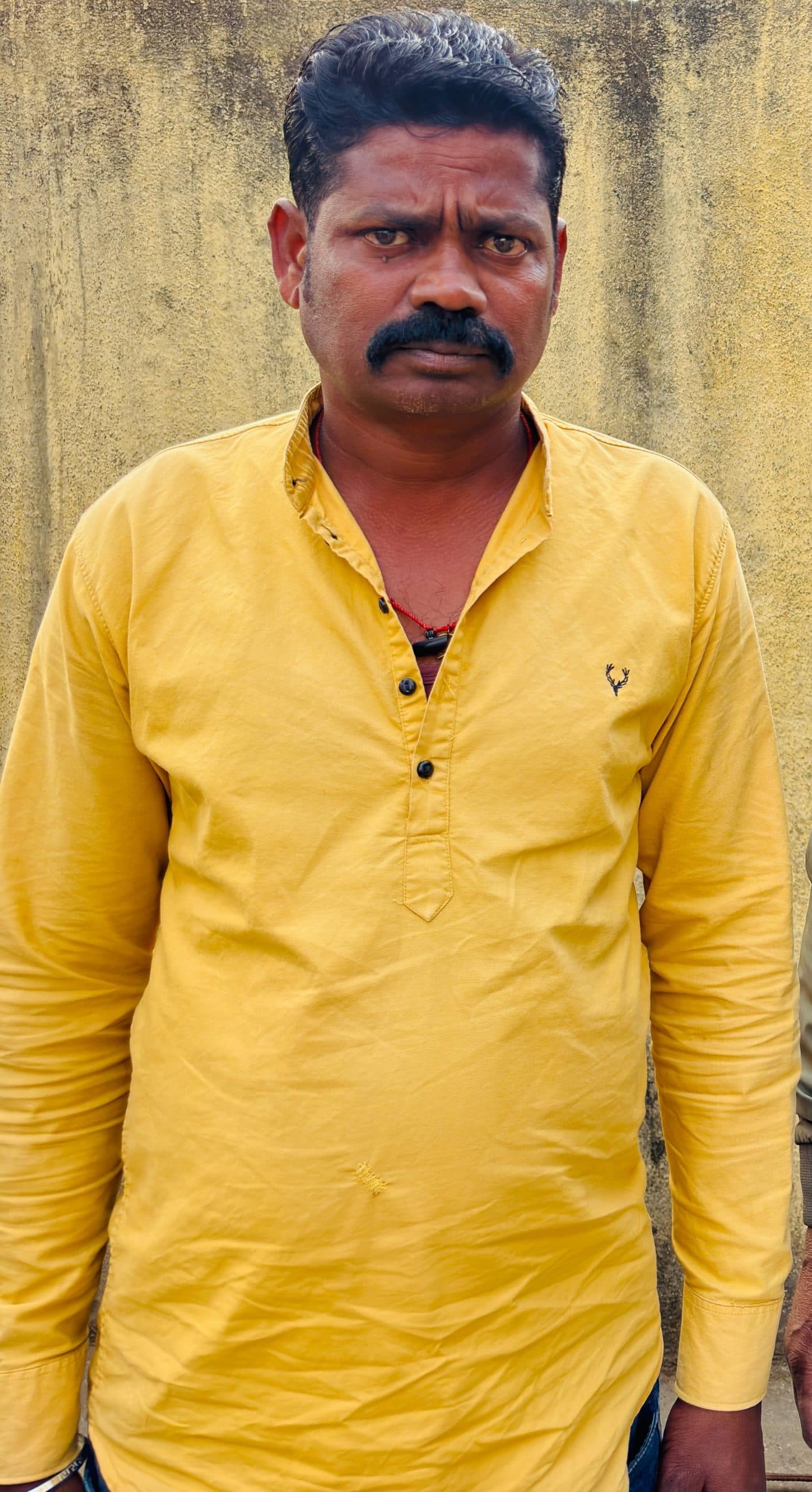 मुआवजे की मांग, डेढ़ घंटा सड़क की जाम