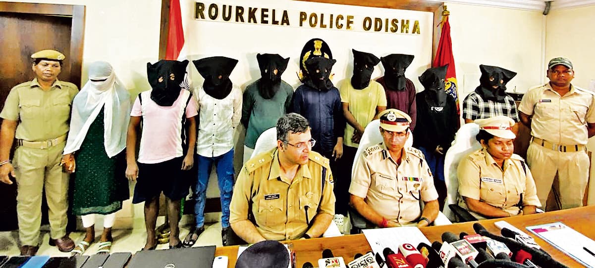 Rourkela News :  साइबर ठगों के साथ फर्जी बैंक खातों की खरीद-बिक्री करनेवाले गिरोह का भंडाफोड़