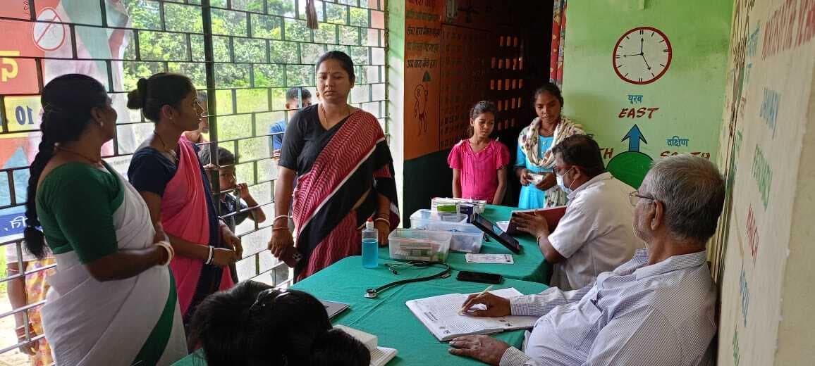 Chaibasa News : सोनापोसी में डायरिया का प्रकोप बुजुर्ग की मौत, दर्जनों बीमार