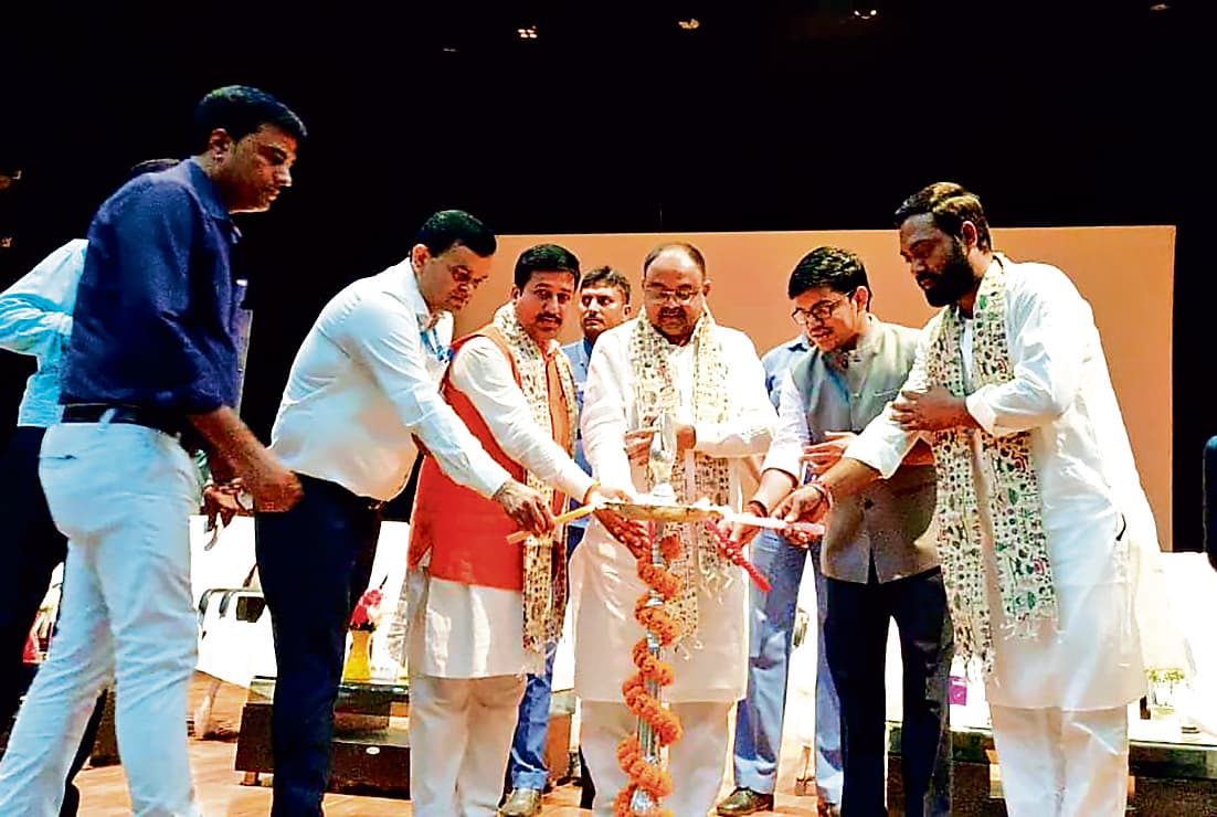 Bhagalpur News: आर्थिक रूप से कमजोर लोग बिजली की बचत का पैसा अन्य जरूरतों पर कर सकते हैं खर्च : प्रभारी मंत्री