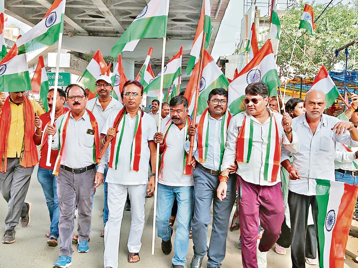 Political news : भाजपा ने मंडलों में निकाली तिरंगा यात्रा, हर घर तिरंगा अभियान आज से