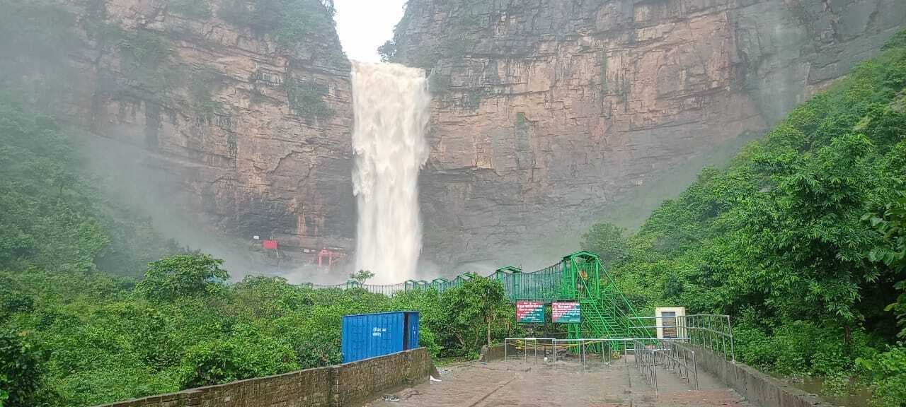 मां तुतला भवानी इको पर्यटन स्थल में सैलानियों के प्रवेश पर रोक