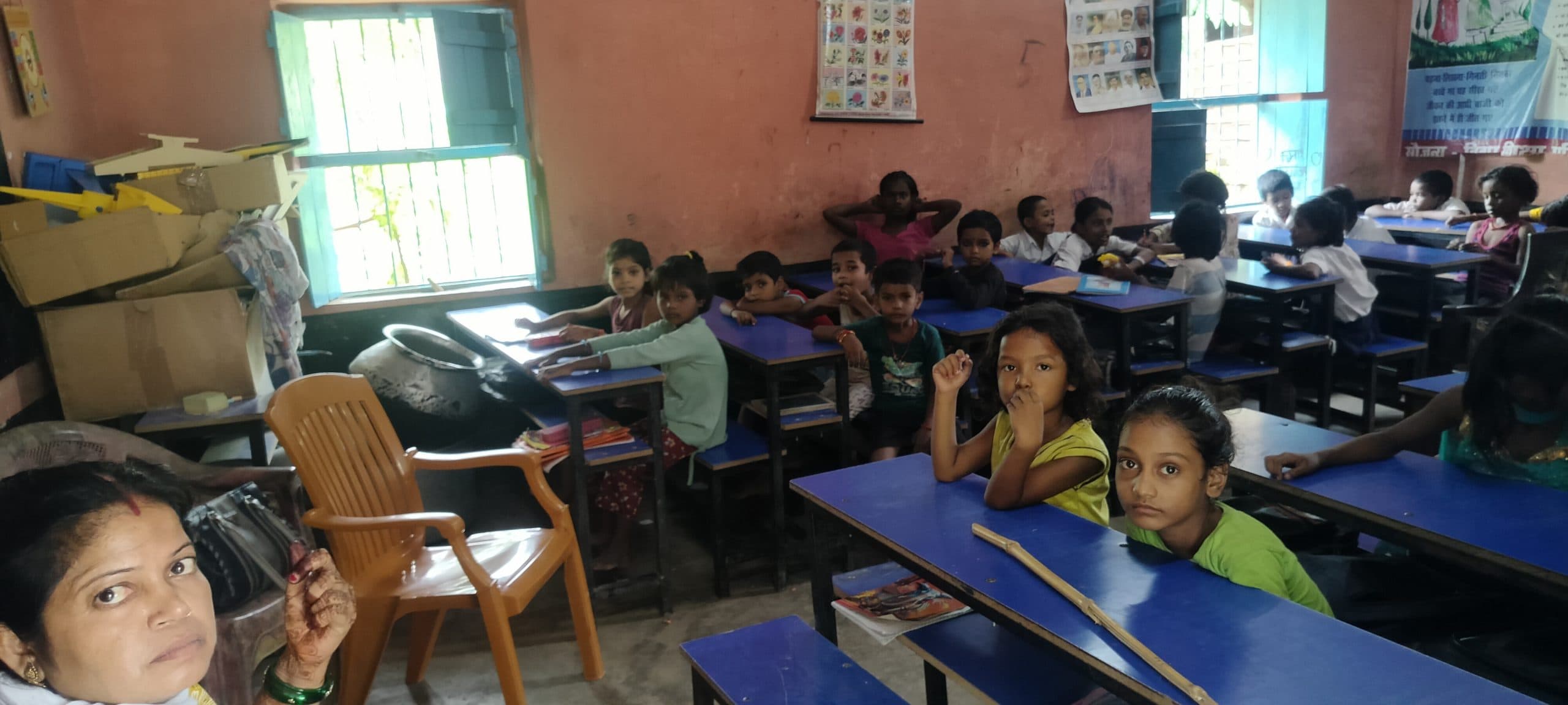 चापाकल के दूषित पानी से बनता है स्कूली बच्चों का मध्याह्न भोजन