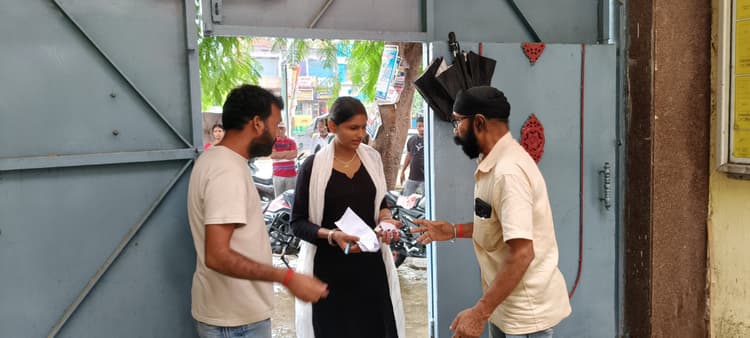 जिले के आठ केंद्रों पर हुई पीजी प्रवेश परीक्षा