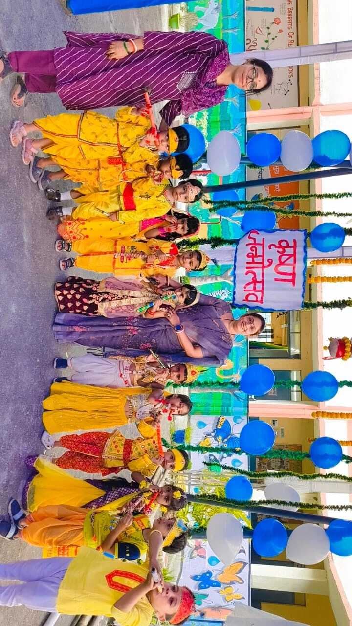 Dhanbad News : मानव में देवत्व स्थापित करता है स्वर्वेद का आचरण : विज्ञानदेव