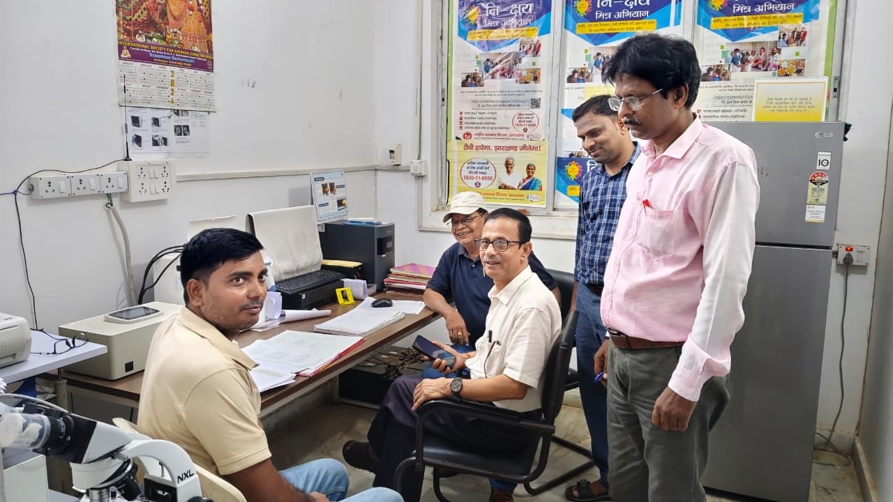 अनुमंडलीय अस्पताल में डेंगू जांच के लिए लगायी जायेगी एलिजा मशीन : डाॅ अभय