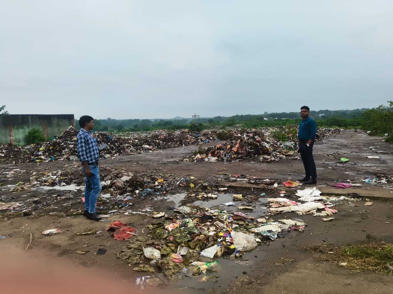 सूखे व गीले कचरे को अलग-अलग कूड़ेदान में डालें : नप प्रशासक