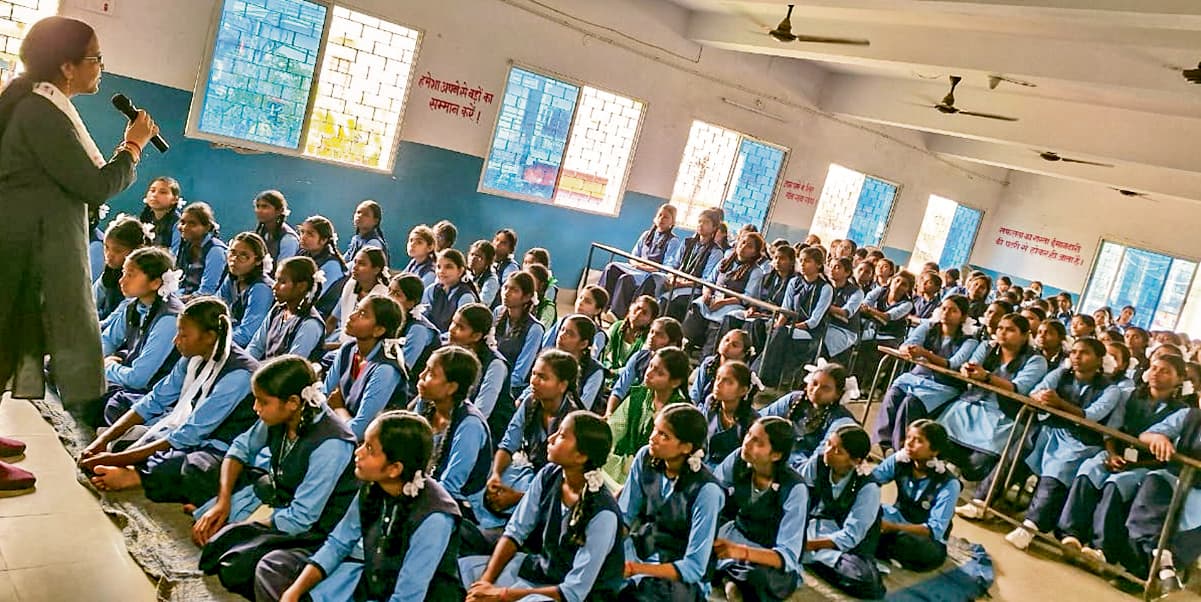 Seraikela Kharsawan News : छात्राओं को नवाचार व उद्यमिता के लिए किया प्रेरित