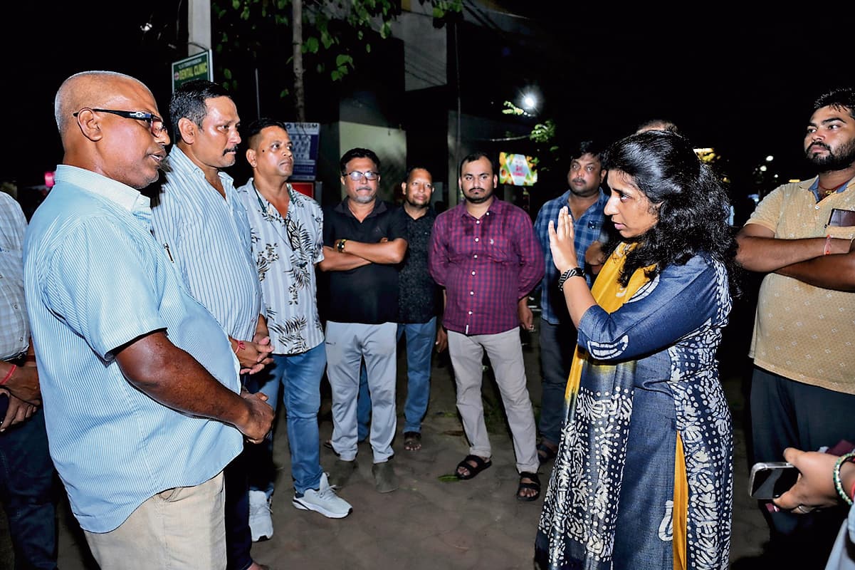 Rourkela News: आरएमसी आयुक्त ने छेंड के पार्कों में साफ-सफाई रखने, वीएसएस मार्केट में विकास के लिए दिया सुझाव