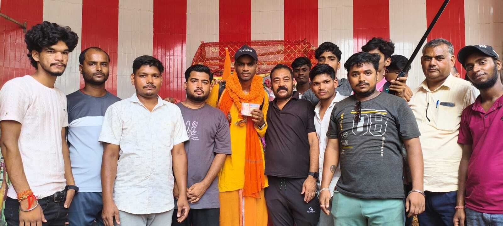 स्केटिंग करते हुए तीर्थयात्रा पर निकला नवादा का संजय