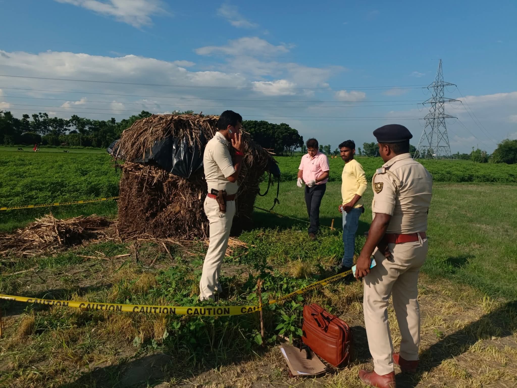 9 वर्षीय बच्ची का शव बरामद, गले में है फंदे का निशान