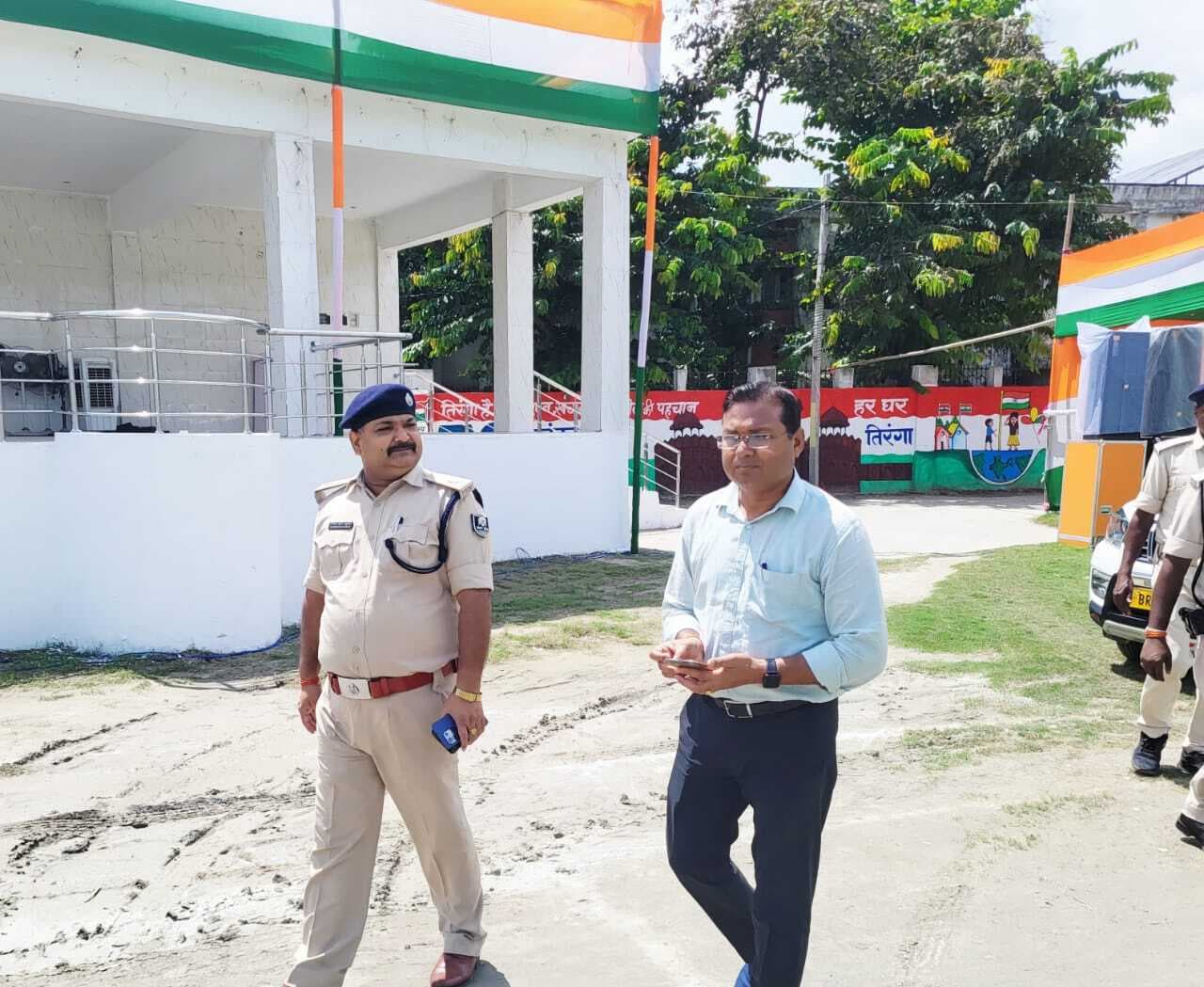 स्वतंत्रता दिवस तैयारी का अधिकारियों ने किया निरीक्षण