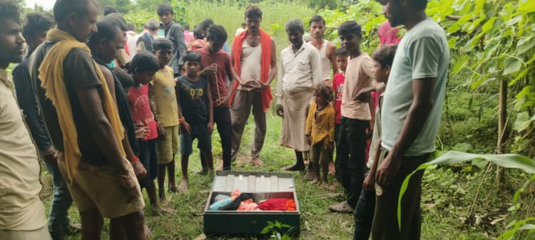 एक ही रात तीन घरों से नकदी समेत जेवरात की चोरी