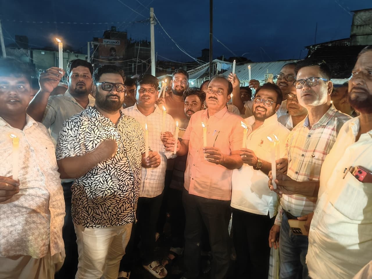 चुनाव आयोग भाजपा के इशारे पर कर रहा काम