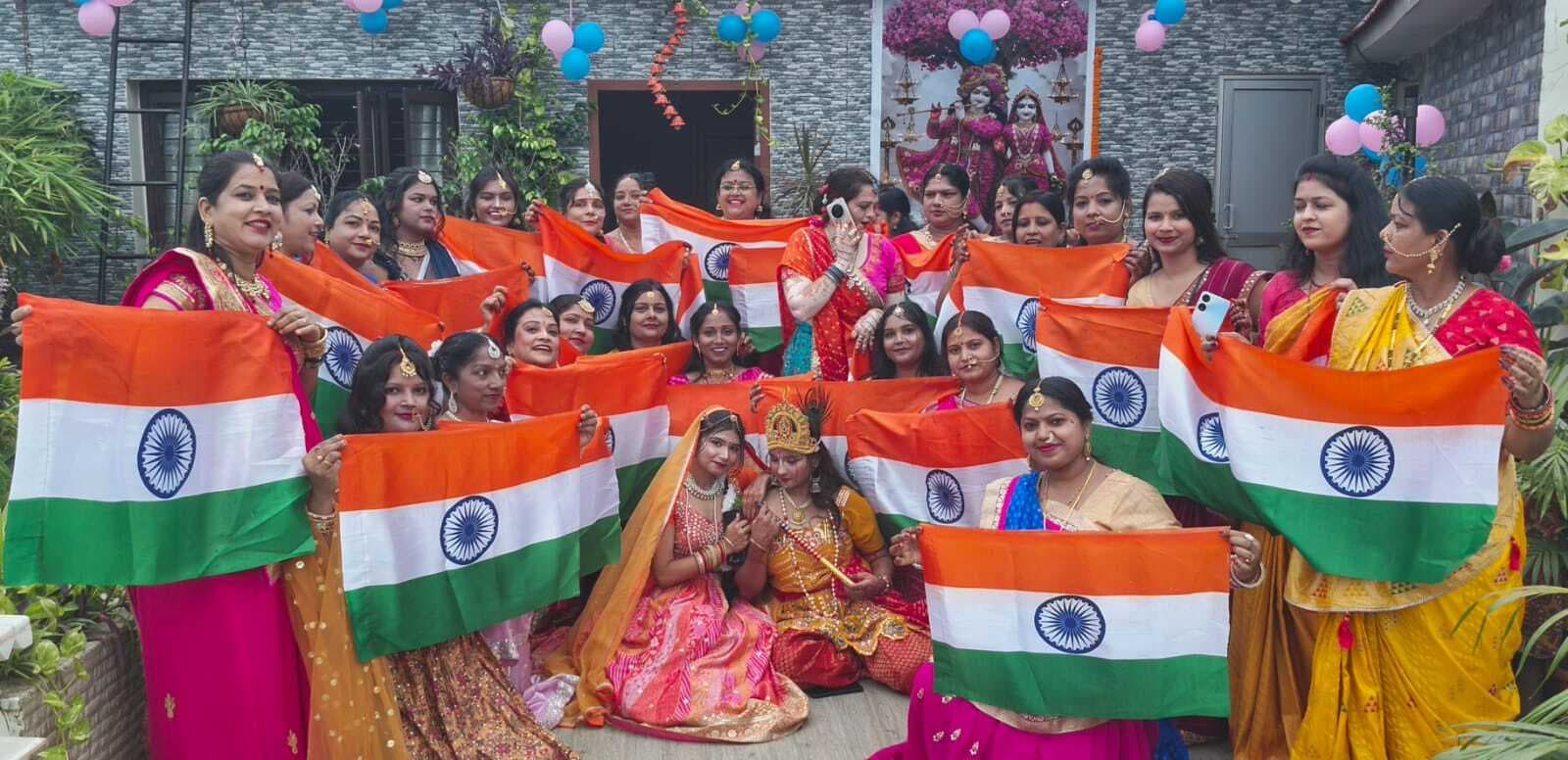 Giridih News: महिला चौपाल ने आयोजित किया रंगारंग सांस्कृतिक